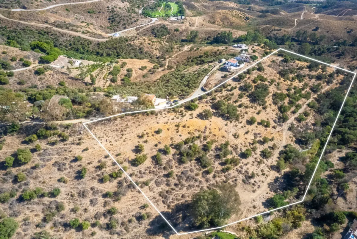 Plot Cerros del Aguila — 1