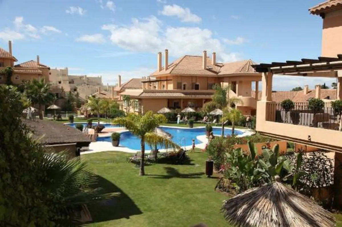 Appartement Nueva Andalucía — 1