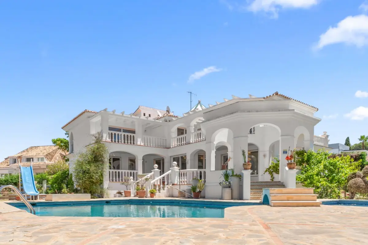 Haus Torrequebrada — 1