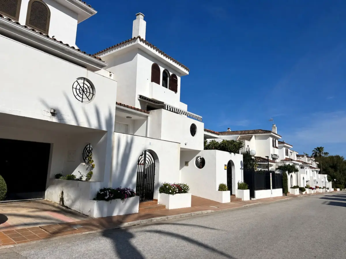 House New Golden Mile — 1