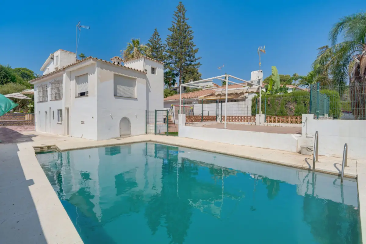 Haus Nueva Andalucía — 1