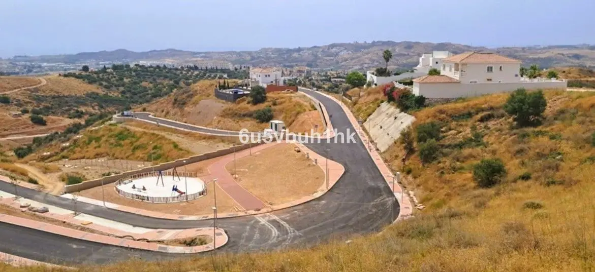 Plot Mijas — 1