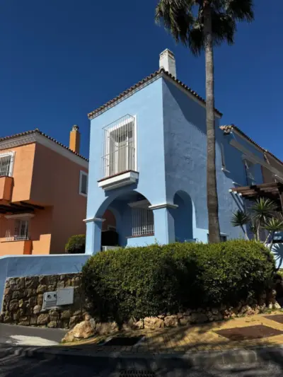 Haus Nueva Andalucía — 2