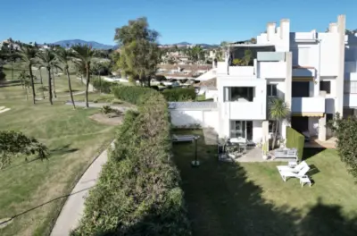 House Nueva Andalucía — 2