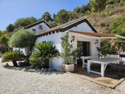 House Monda — 5