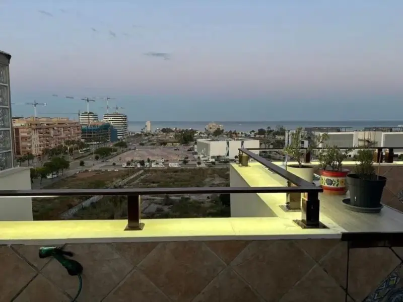 EXCLUSIVE PENTHOUSE WITH TERRACE, SOUTH-FACING ORI... — Costa del Sol · Málaga