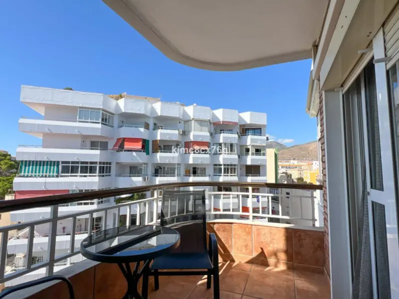 FOR SALE – Renovated Apartment with Sea Views and... — Costa del Sol · Torremolinos