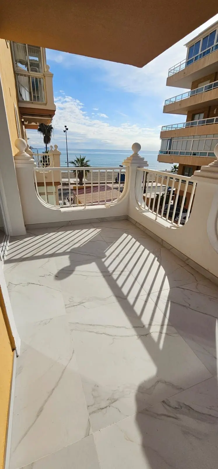 Middle Floor Apartment, paseo Fuengirola, Costa de... — Costa del Sol · Fuengirola