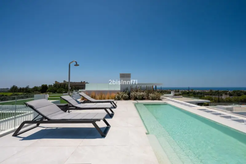Exceptional penthouse for sale within a resort-sty... — Costa del Sol · Santa Clara