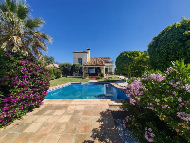 Property — Costa del Sol · Estepona