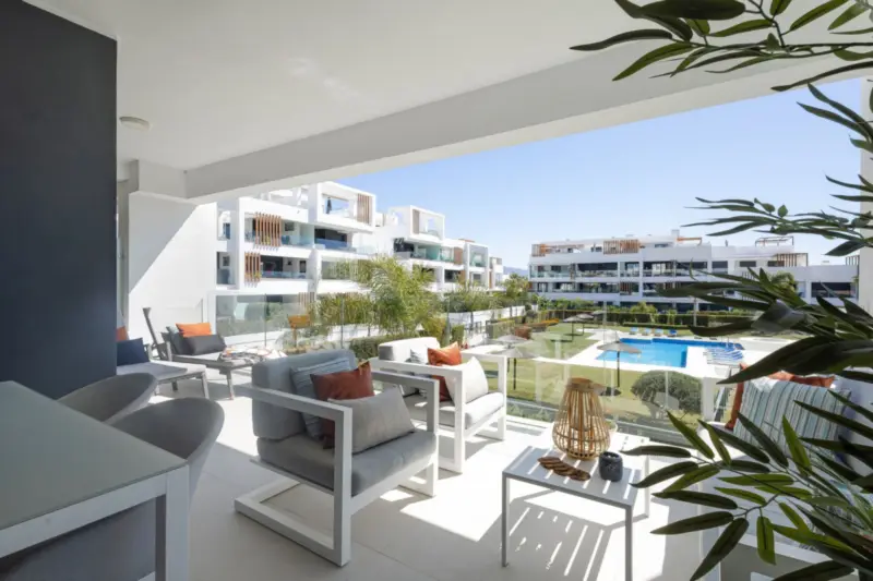 Discover this bright and beautifully presented 2-b... — Costa del Sol · Estepona