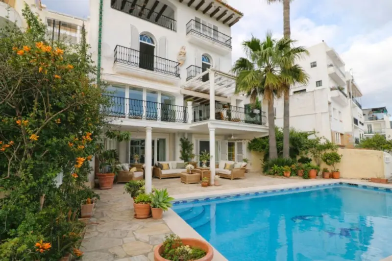 Discover a truly unique property in the charming h... — Costa del Sol · Mijas