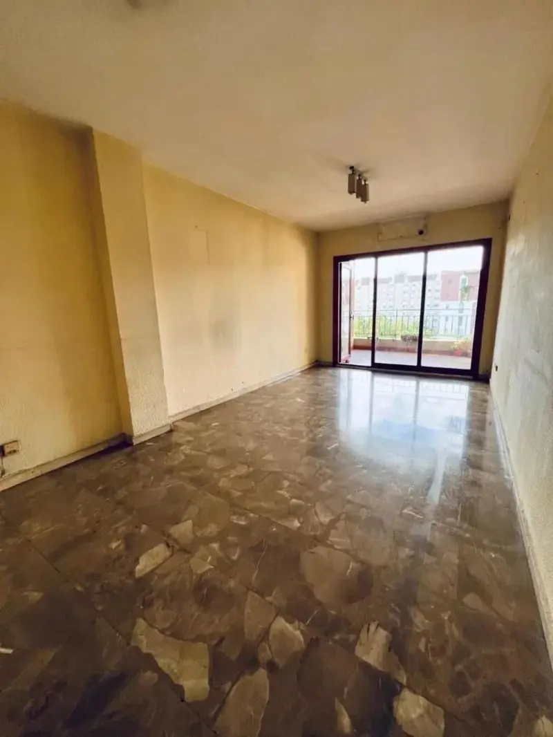 Discover this spacious property in a strategic, es... — Costa del Sol · Málaga