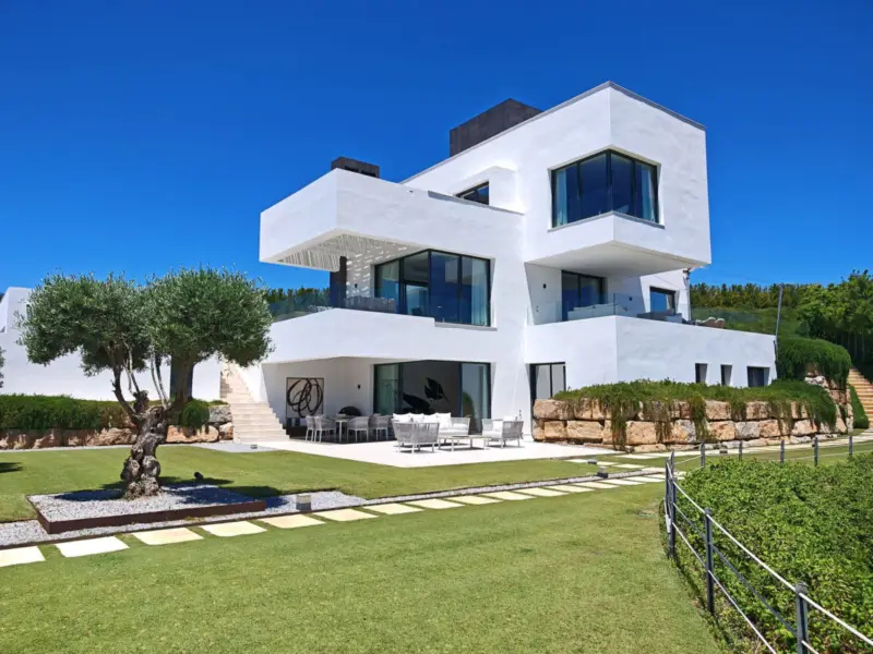 Property — Costa del Sol · Benahavís