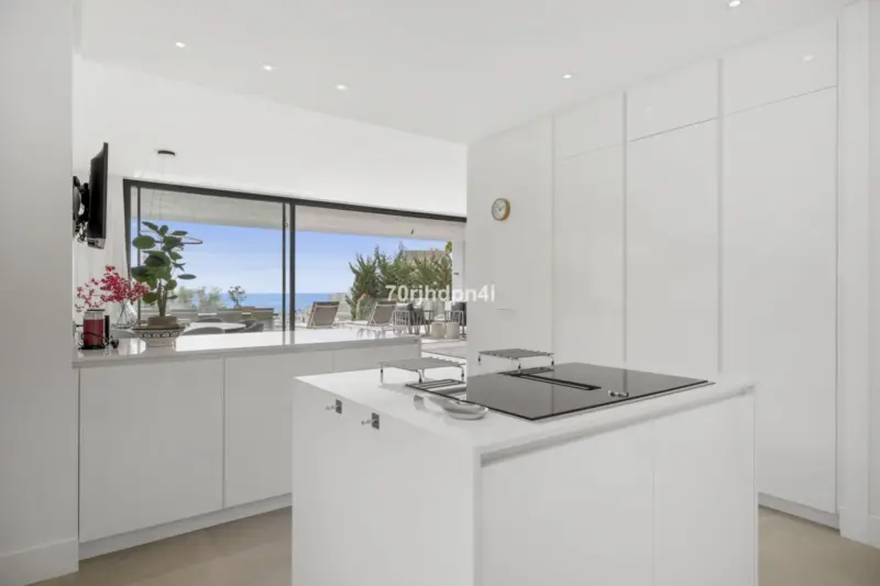 Spectacular Frontline Golf Villa in Cabopino (Marb... — Costa del Sol · Cabopino