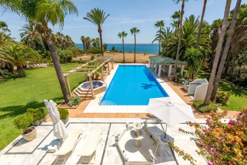 Property — Costa del Sol · Estepona