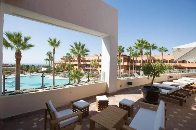1-Bedroom Tourist Apartment in an Exclusive 4-Star... — Costa del Sol · Benahavís