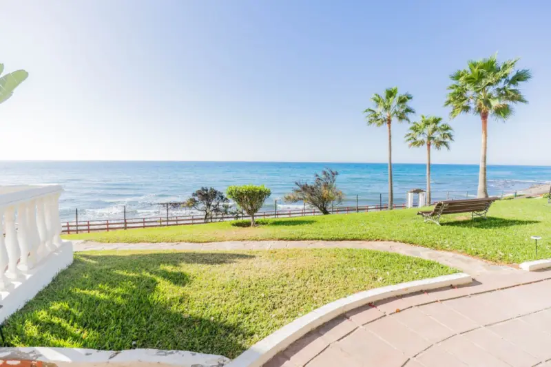 Studio Apartment for Sale with Tourist License and... — Costa del Sol · Calahonda