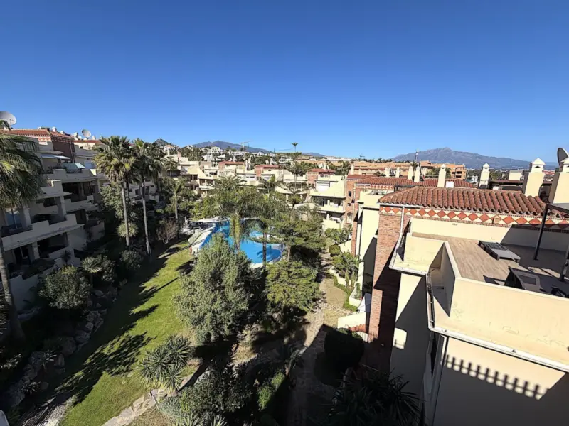 Stunning Top Floor Apartment in Bel Air – Costa de... — Costa del Sol · Bel Air