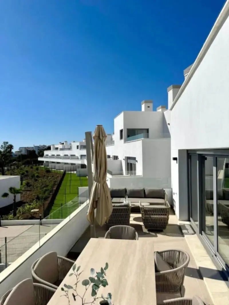 This bright, unfurnished 2-bedroom apartment pairs... — Costa del Sol · Bel Air