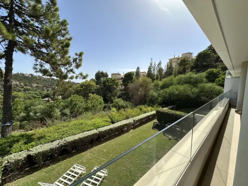 A truly spacious and bright 3 bedroom apartment in... — Costa del Sol · Benahavís