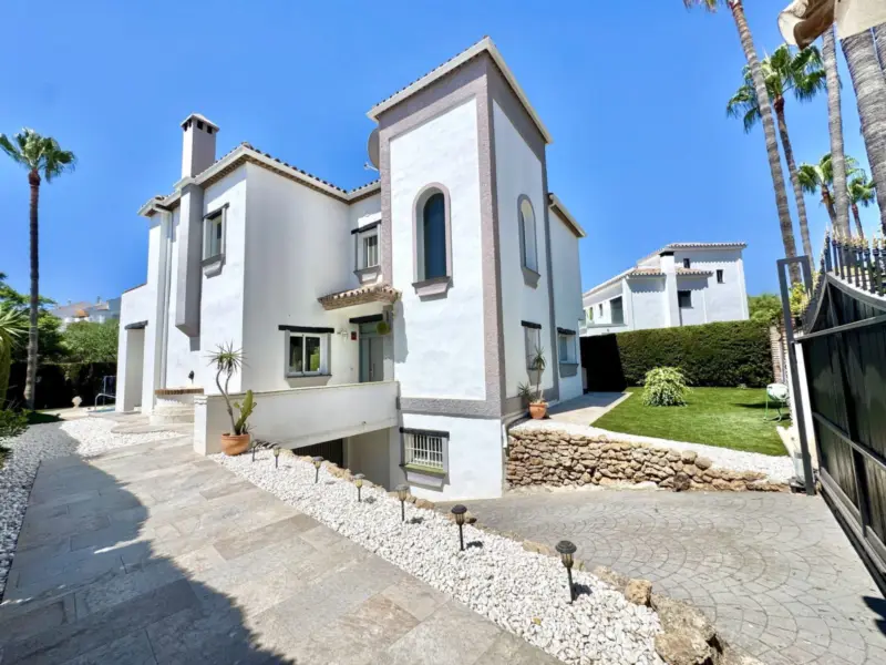 Property — Costa del Sol · Calahonda