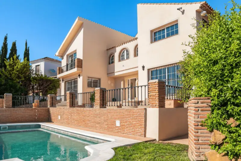 Property — Costa del Sol · Estepona