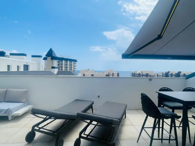 Exclusive Sea View Penthouse in Fuengirola
Luxury... — Costa del Sol · Fuengirola
