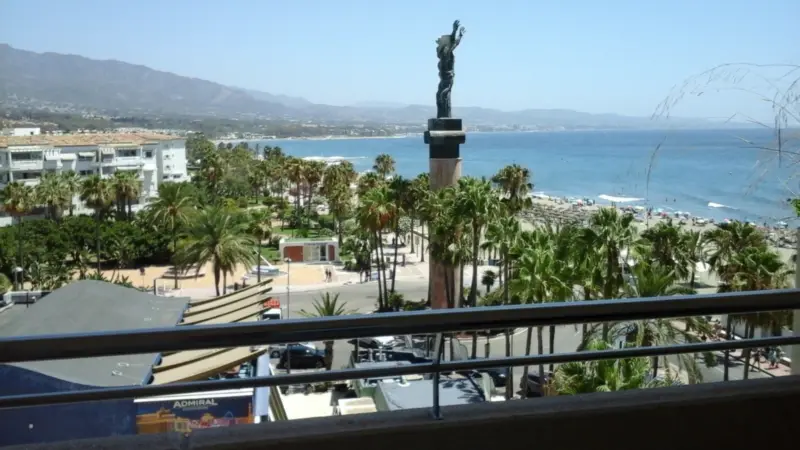 Fantastic 3 bedrooms, corner apartment on a 5th fl... — Costa del Sol · Puerto Banús