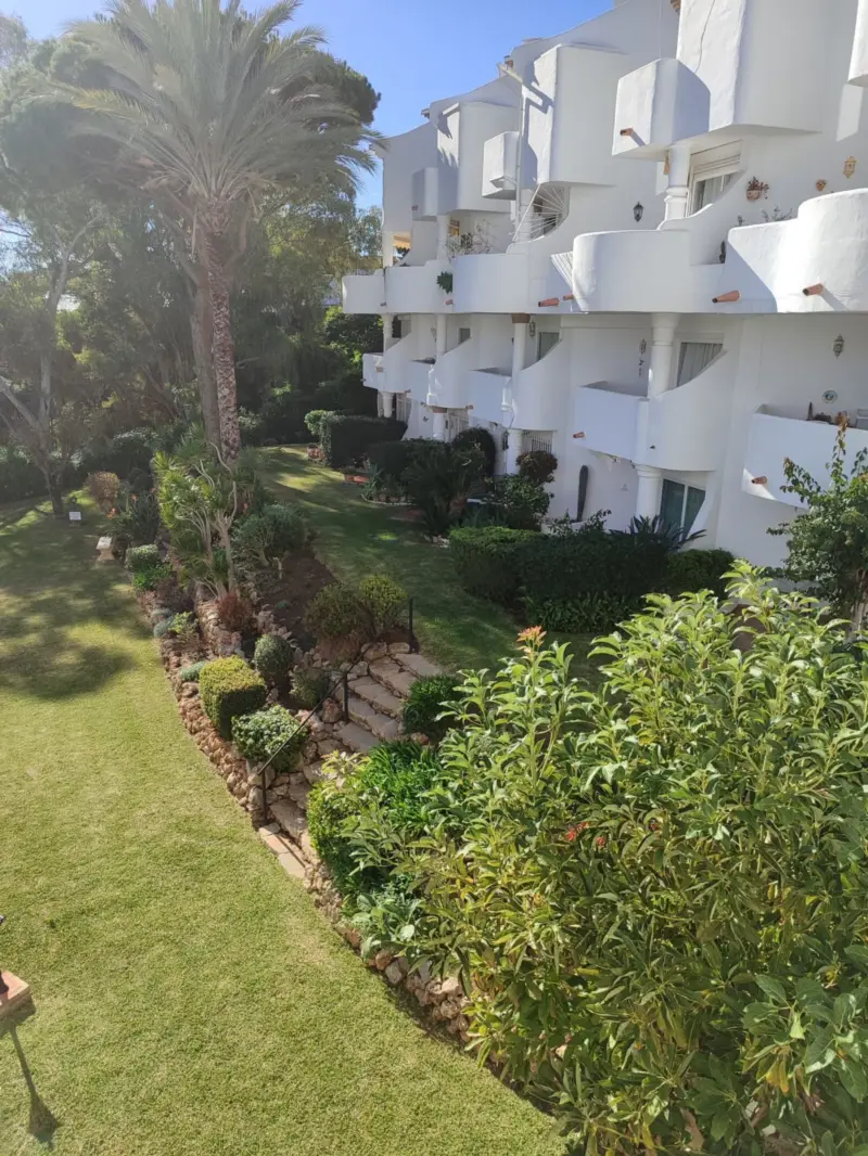Location!!! Fantastic fully renovated duplex lo... — Costa del Sol · Calahonda