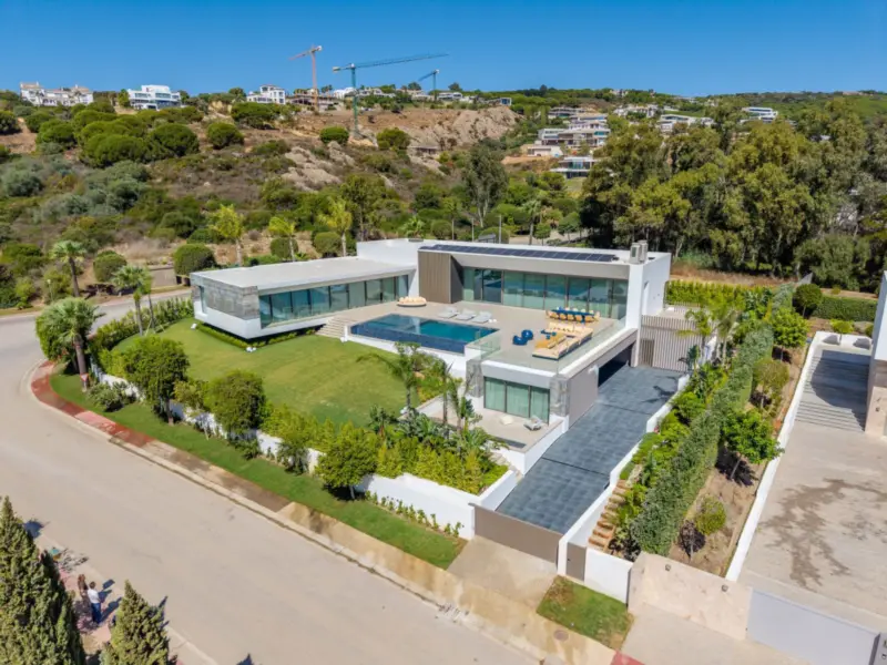Set in one of the most exclusive residential setti... — Costa del Sol · Sotogrande