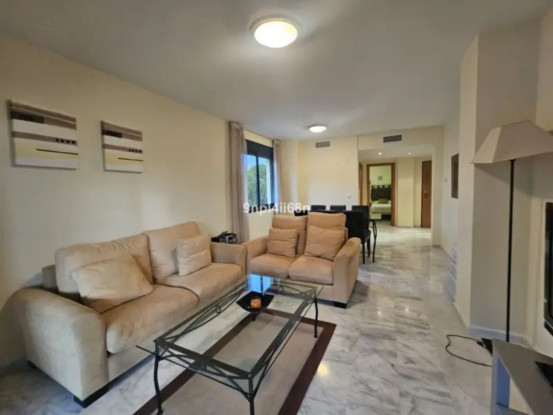 Discover your new home next to Miraflores! This ch... — Costa del Sol · Riviera del Sol