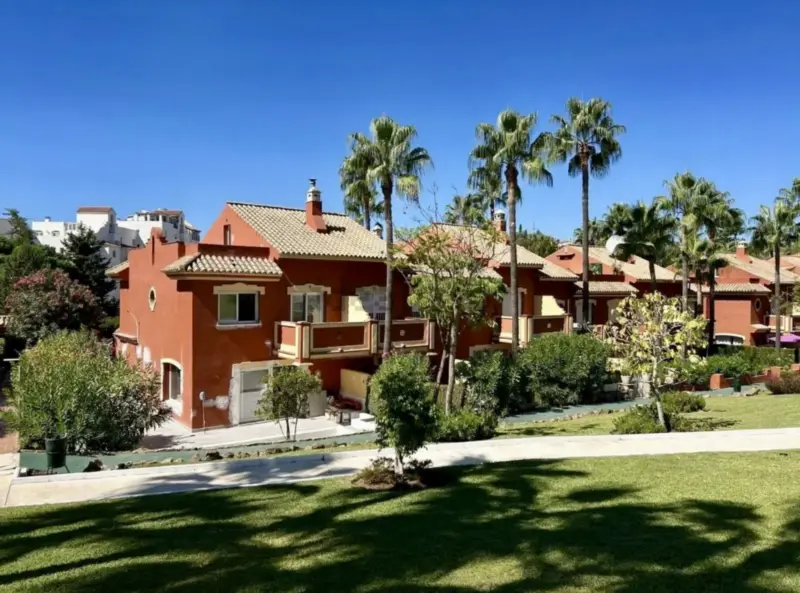 Property — Costa del Sol · Estepona