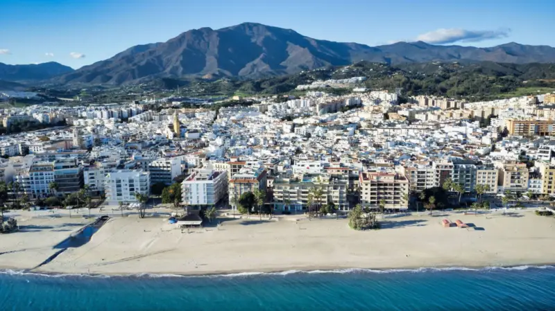 Property — Costa del Sol · Estepona