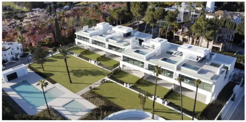 Brand new Villa located in a heart of Nueva Andalu... — Costa del Sol · Nueva Andalucía