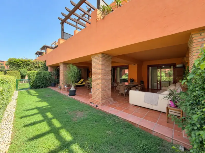 Located in a well-maintained residential complex i... — Costa del Sol · Casares Playa