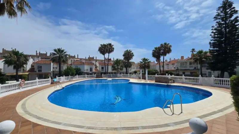 Townhouse in Guadalmar Beachfront Townhouse... — Costa del Sol · Málaga
