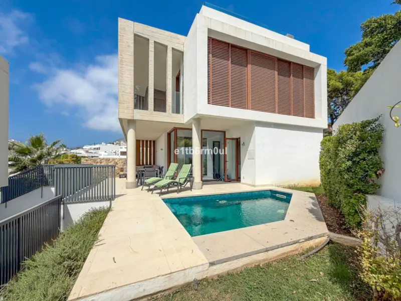 Semi-detached villa in the heart of the Golden Mil... — Costa del Sol · The Golden Mile