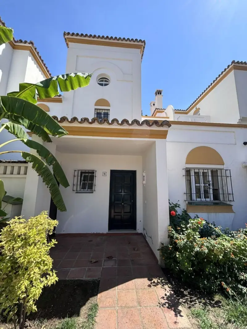 Substantial semi-detached family house of 246 m² b... — Costa del Sol · Estepona