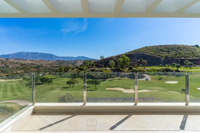 3-bedroom apartment with spectacular golf views in... — Costa del Sol · La Cala de Mijas