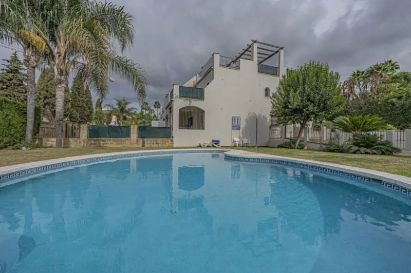 LARGE HOUSE IN ONE OF THE MOST EXCLUSIVE AND SOUGH... — Costa del Sol · Nagüeles