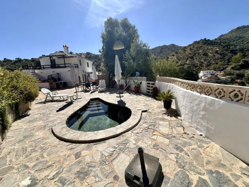Property — Costa del Sol East · Comares