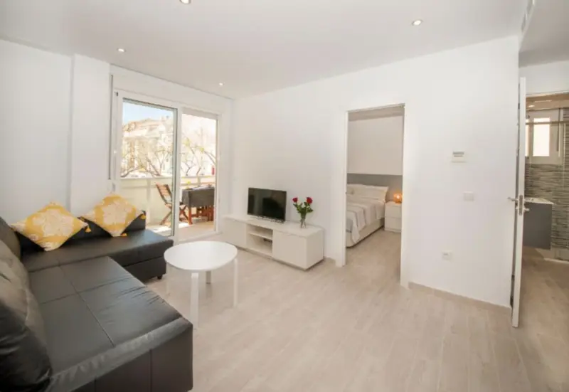 Beautiful newly renovated apartment in the city ce... — Costa del Sol · Fuengirola