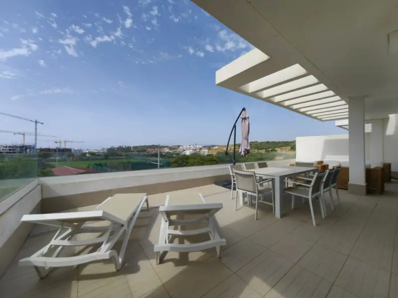 Stunning Duplex Penthouse in Las Olas | La Gaspara... — Costa del Sol · Estepona