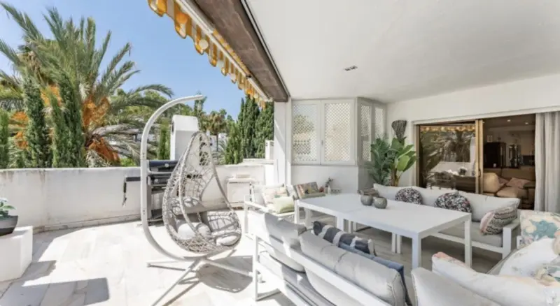 Holidays Investment by the sea in Elviria, Marbell... — Costa del Sol · Elviria