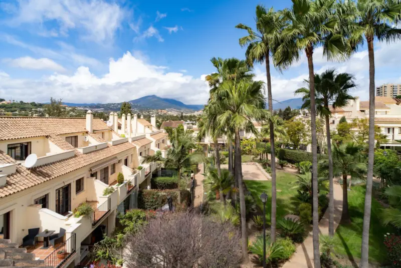 Semi-Detached House in Nueva Andalucía, Marbella:... — Costa del Sol · Nueva Andalucía