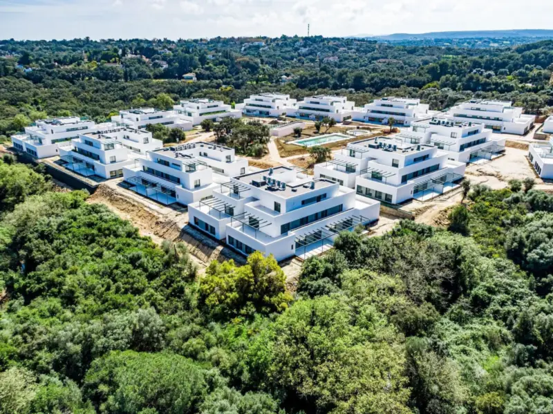 Spacious Designer Apartment with Exceptional Terra... — Costa del Sol · Sotogrande