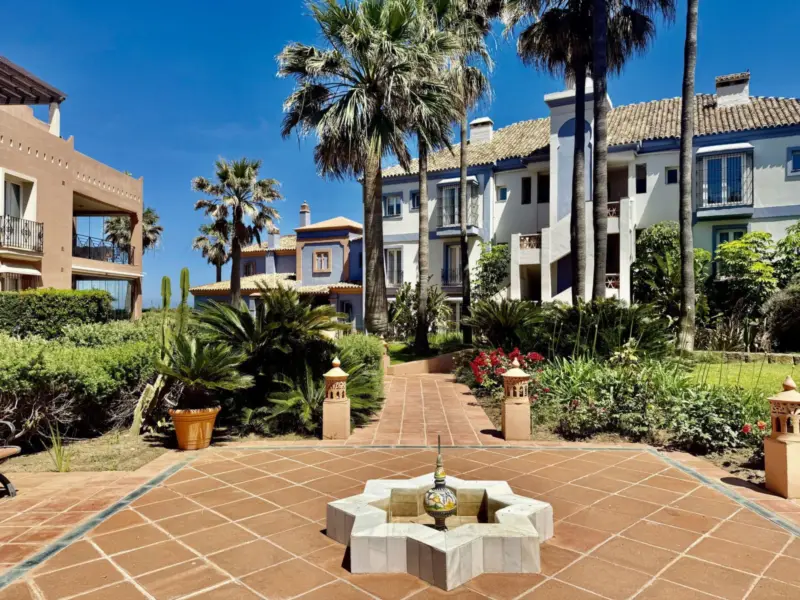 Frontline Beach Duplex Penthouse with Panoramic Se... — Costa del Sol · Casares Playa