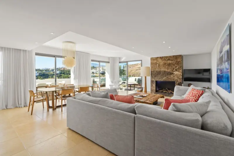 Experience luxury living in this stunning penthous... — Costa del Sol · Los Flamingos