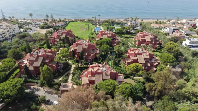 A stunning recently renovated duplex penthouse sit... — Costa del Sol · Elviria